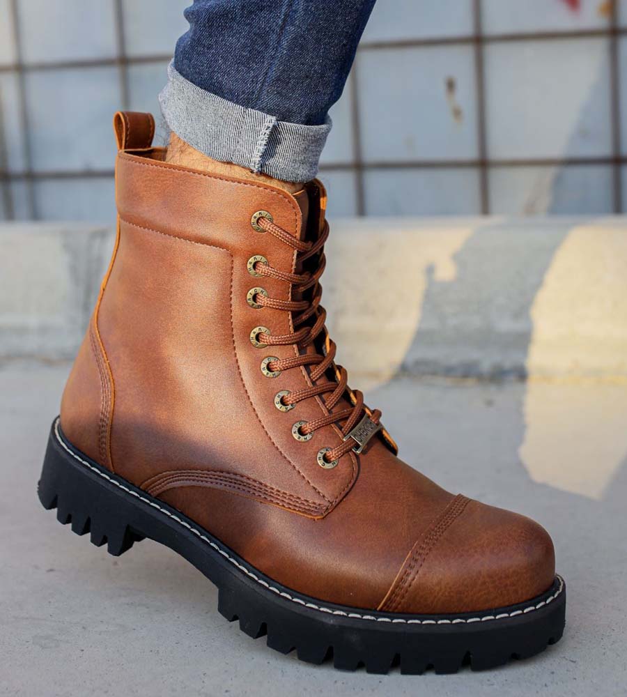 Mens boots C009