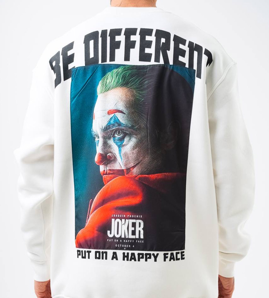 Sweatshirt -BE DIFFERENT- ES7034